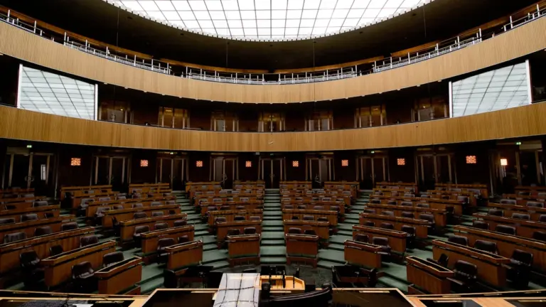 Latvijas 2027. gada budžets: vai Saeima paspēs to pieņemt laikus