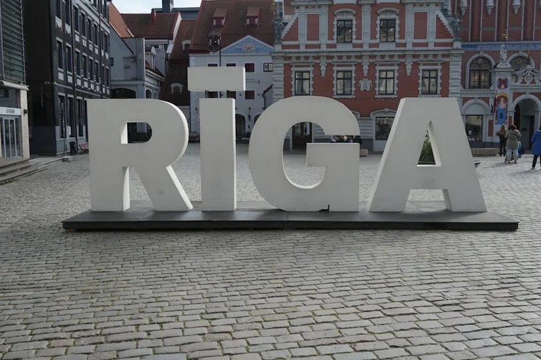 Zinību diena 2. septembrī: kā Rīgā plānot ceļu uz skolu